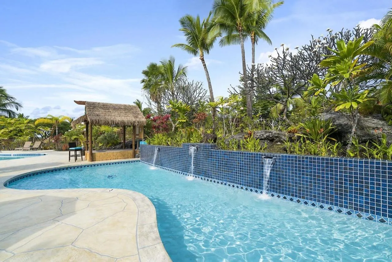 Upgraded Chic Condo With Lush Gardens Kailua-Kona