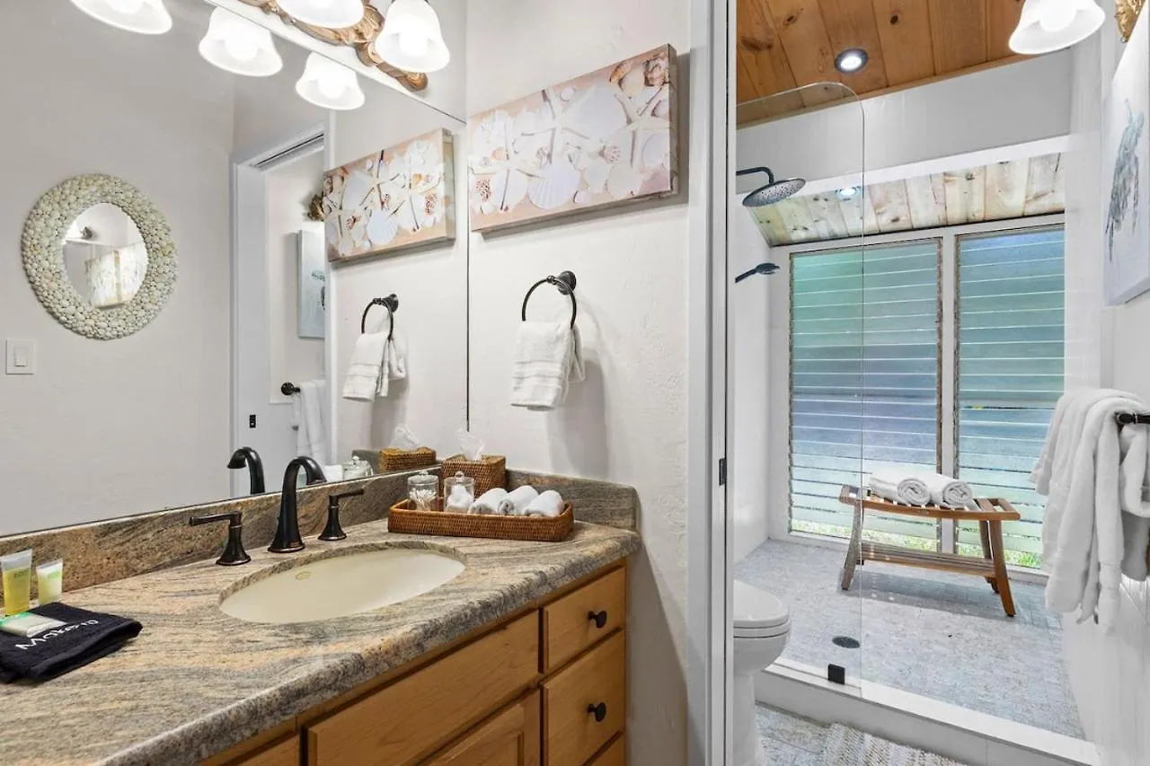 Feriehus Upgraded Chic Condo With Lush Gardens Kailua-Kona